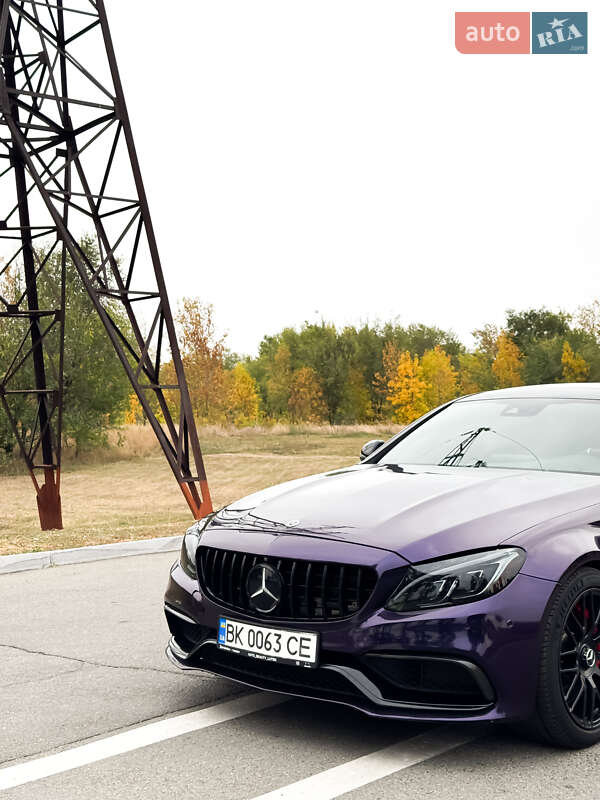 Седан Mercedes-Benz C-Class 2017 в Днепре