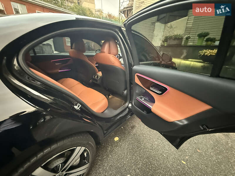 Седан Mercedes-Benz C-Class 2023 в Киеве