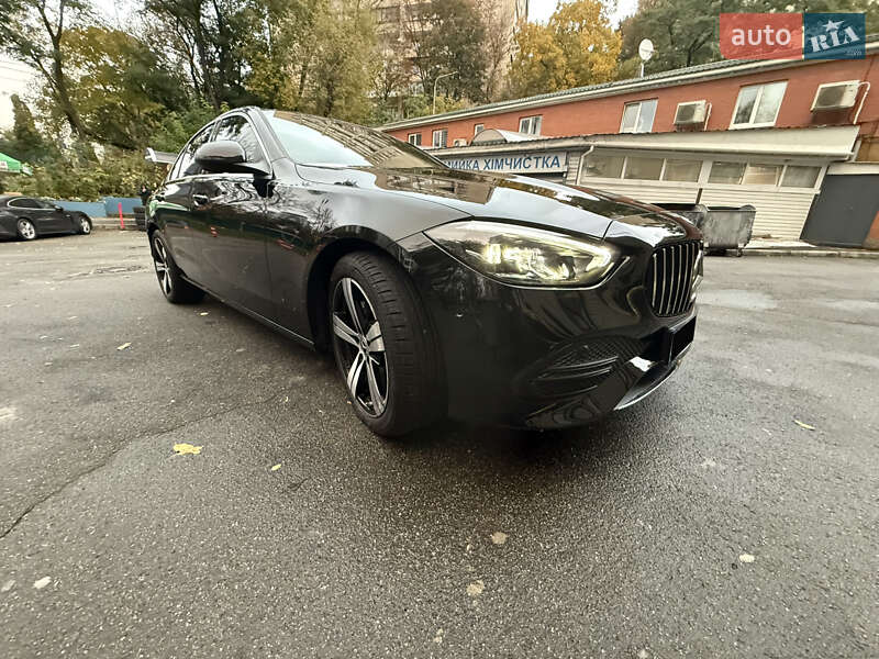 Седан Mercedes-Benz C-Class 2023 в Киеве