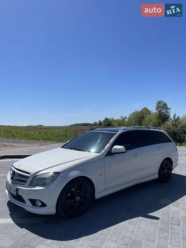 Универсал Mercedes-Benz C-Class 2008 в Мостиске
