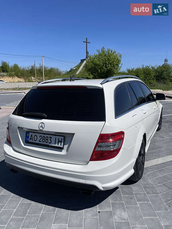 Универсал Mercedes-Benz C-Class 2008 в Мостиске