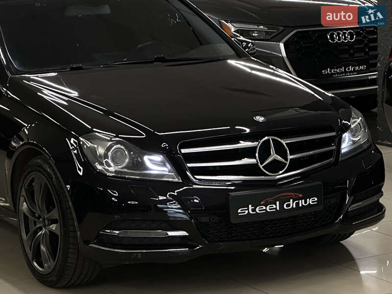 Седан Mercedes-Benz C-Class 2013 в Николаеве