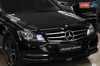 Седан Mercedes-Benz C-Class 2013 в 