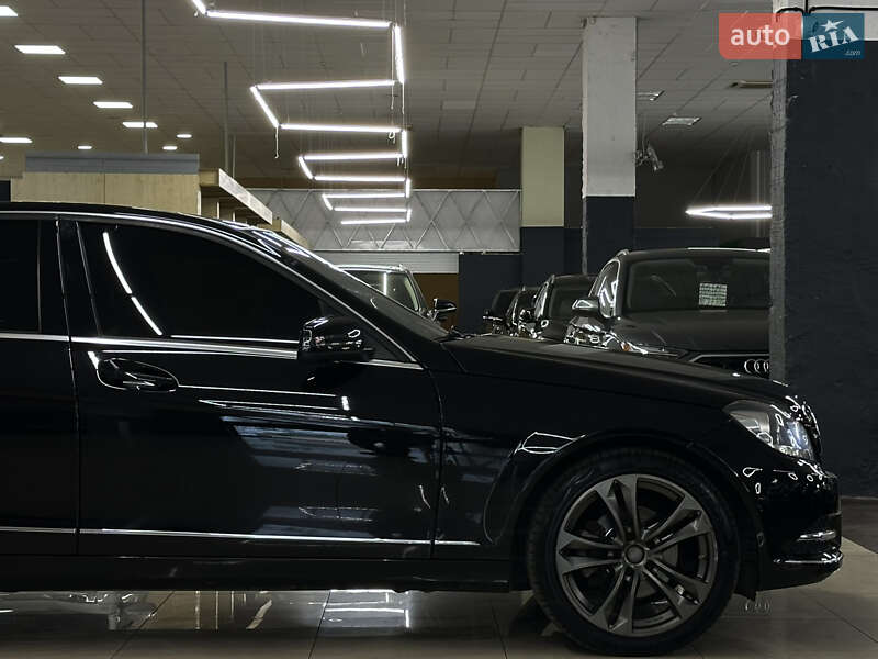 Седан Mercedes-Benz C-Class 2013 в Николаеве