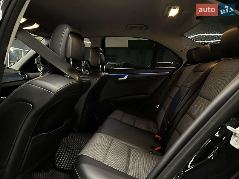 Седан Mercedes-Benz C-Class 2013 в Николаеве