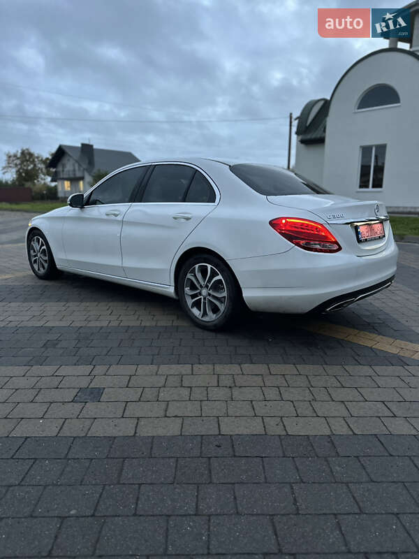 Седан Mercedes-Benz C-Class 2017 в Львове