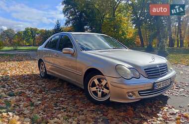 Седан Mercedes-Benz C-Class 2004 в 