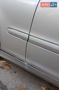 Седан Mercedes-Benz C-Class 2004 в 