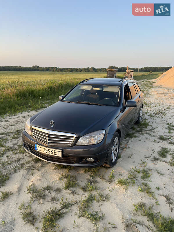 Універсал Mercedes-Benz C-Class 2009 в Луцьку фото Універсал Mercedes-Benz C-Class 2009 в Луцьку