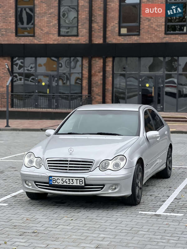 Седан Mercedes-Benz C-Class 2006 в Вінниці
