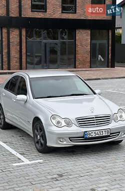 Седан Mercedes-Benz C-Class 2006 в 