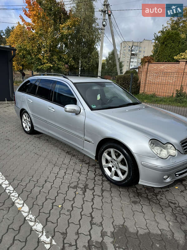 Универсал Mercedes-Benz C-Class 2007 в Луцке