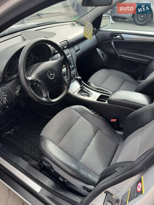 Универсал Mercedes-Benz C-Class 2007 в Луцке
