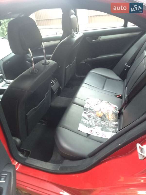 Седан Mercedes-Benz C-Class 2014 в Киеве