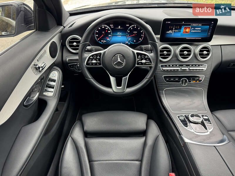 Седан Mercedes-Benz C-Class 2021 в Киеве