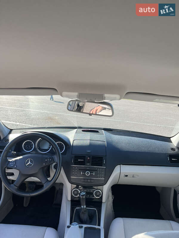 Седан Mercedes-Benz C-Class 2008 в Одессе
