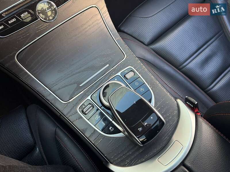 Седан Mercedes-Benz C-Class 2017 в Киеве