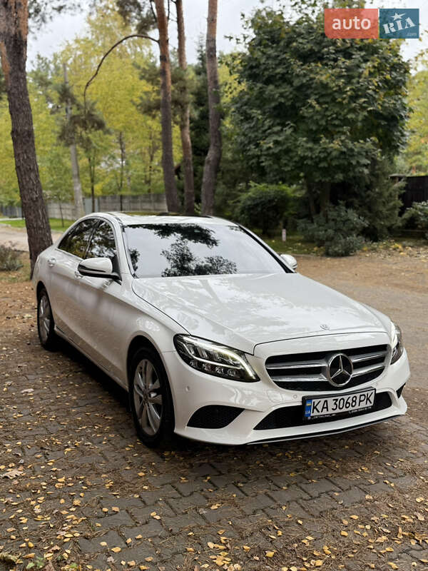Седан Mercedes-Benz C-Class 2018 в Києві