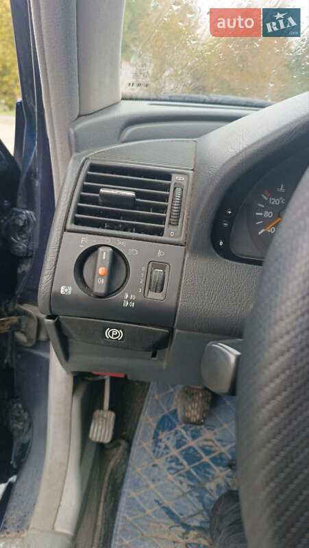 Универсал Mercedes-Benz C-Class 2000 в Бучаче