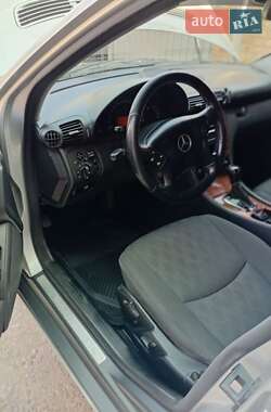 Седан Mercedes-Benz C-Class 2003 в 
