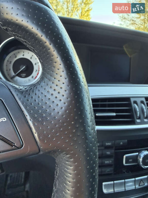 Седан Mercedes-Benz C-Class 2011 в Києві