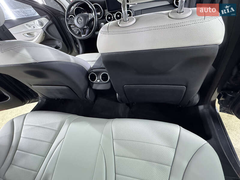 Седан Mercedes-Benz C-Class 2016 в Львове
