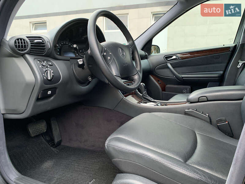 Седан Mercedes-Benz C-Class 2003 в Нестерварке фото 18 Седан Mercedes-Benz C-Class 2003 в Нестерварке