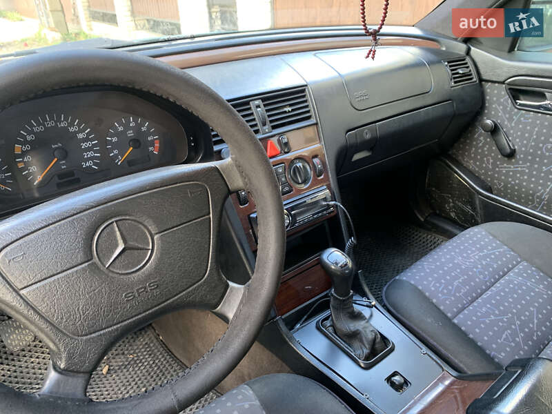 Седан Mercedes-Benz C-Class 1997 в Шепетовке фото 12 Седан Mercedes-Benz C-Class 1997 в Шепетовке