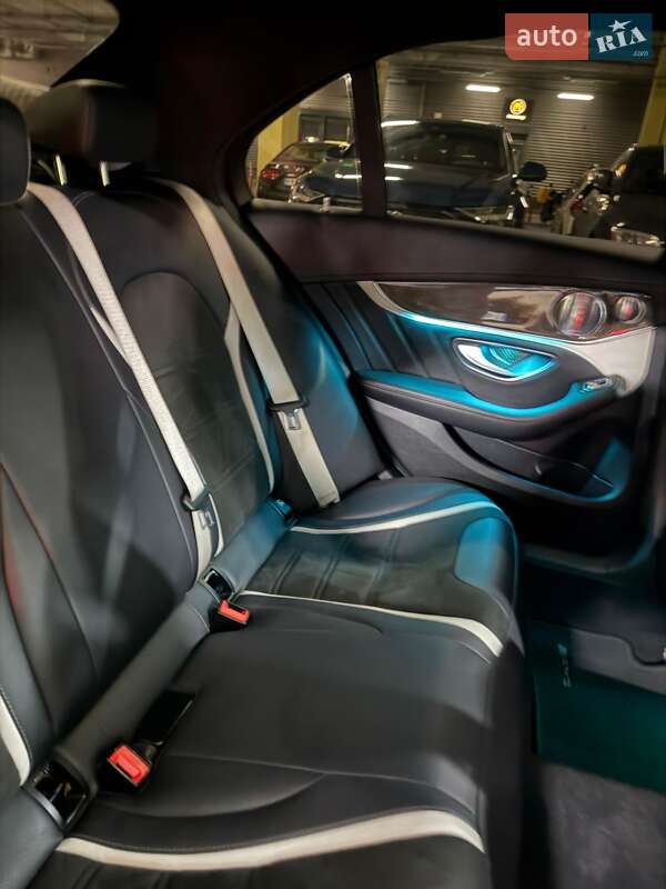 Седан Mercedes-Benz C-Class 2017 в Киеве