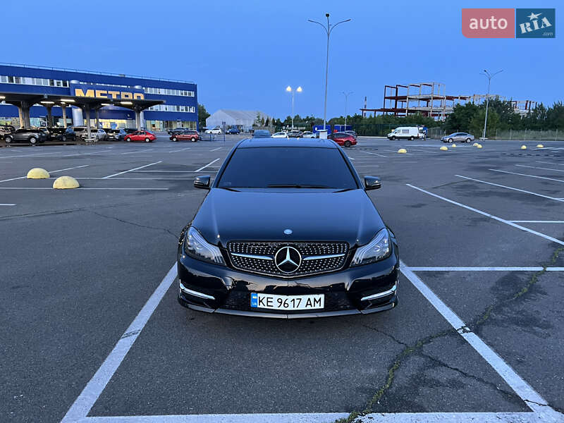 Седан Mercedes-Benz C-Class 2011 в Києві фото 2 Седан Mercedes-Benz C-Class 2011 в Києві