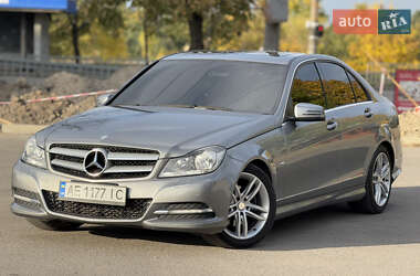 Седан Mercedes-Benz C-Class 2012 в Дніпрі