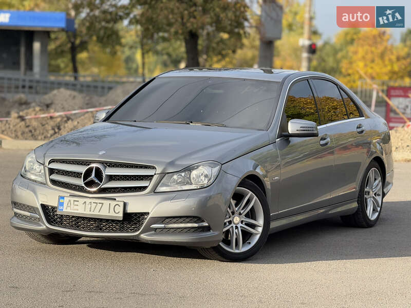 Седан Mercedes-Benz C-Class 2012 в 