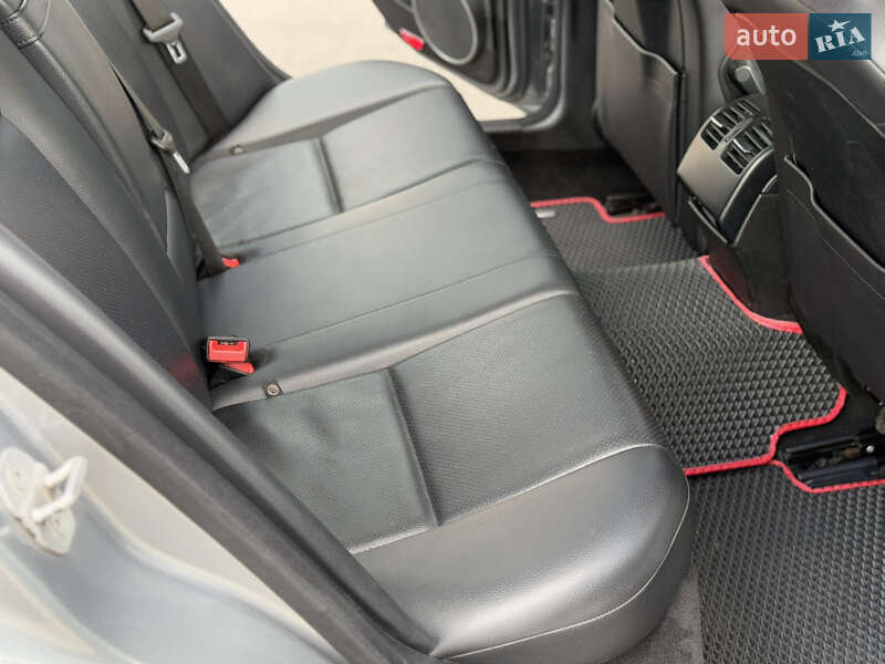 Седан Mercedes-Benz C-Class 2012 в Днепре
