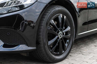Седан Mercedes-Benz C-Class 2018 в  фото 18 Седан Mercedes-Benz C-Class 2018 в