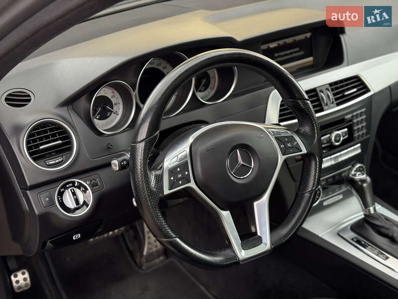 Седан Mercedes-Benz C-Class 2013 в Ивано-Франковске