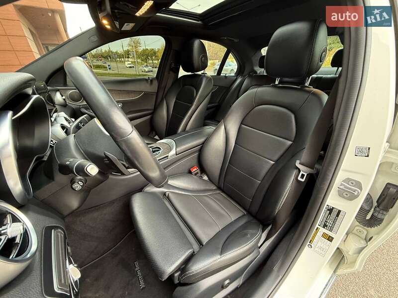 Седан Mercedes-Benz C-Class 2018 в Києві