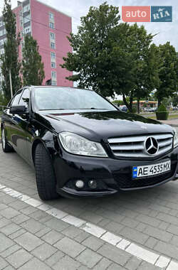 Седан Mercedes-Benz C-Class 2011 в Волковинцы