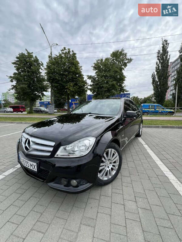 Седан Mercedes-Benz C-Class 2011 в Волковинцы фото 6 Седан Mercedes-Benz C-Class 2011 в Волковинцы