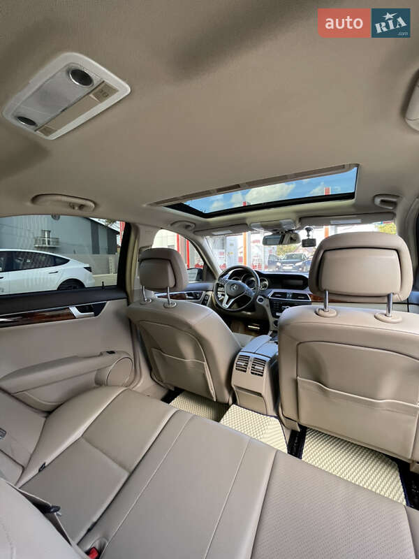 Седан Mercedes-Benz C-Class 2012 в Володимирі фото 10 Седан Mercedes-Benz C-Class 2012 в Володимирі