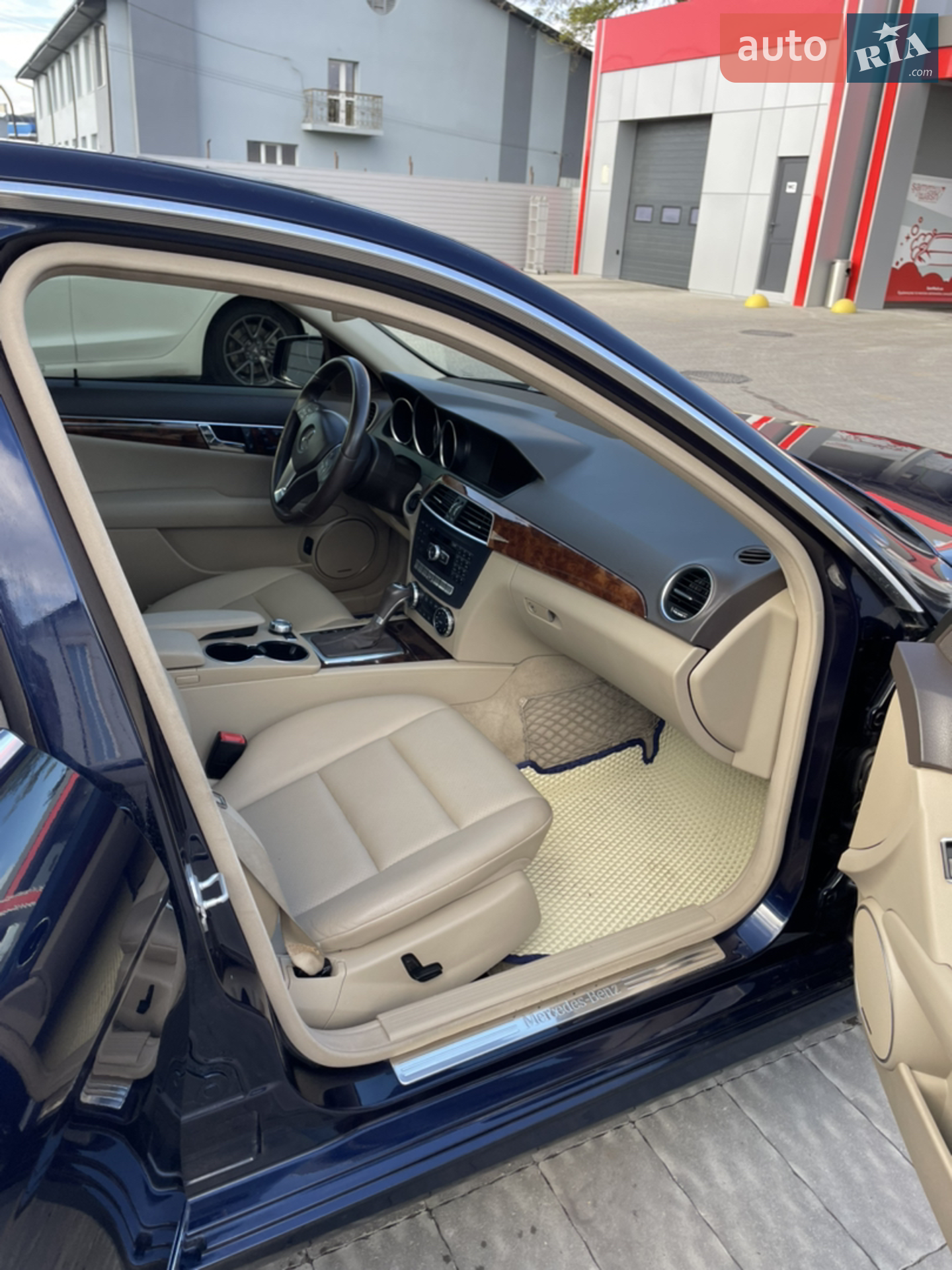 2012 Mercedes-Benz C-klasse - мініатюра 13
