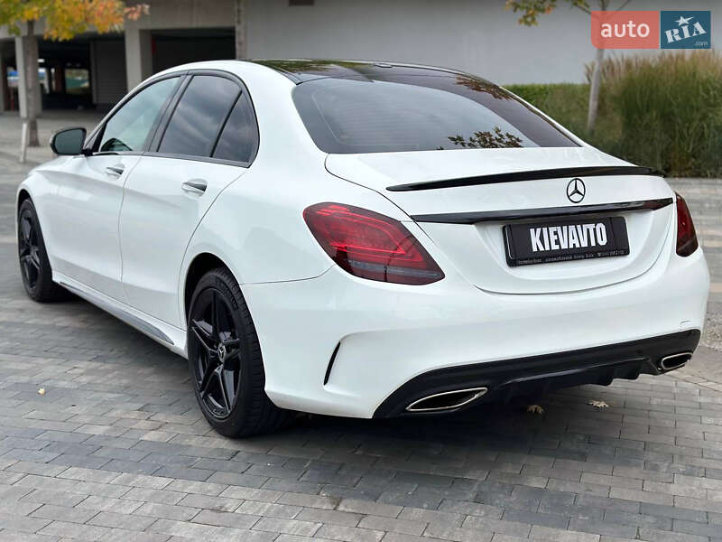 Седан Mercedes-Benz C-Class 2019 в Киеве