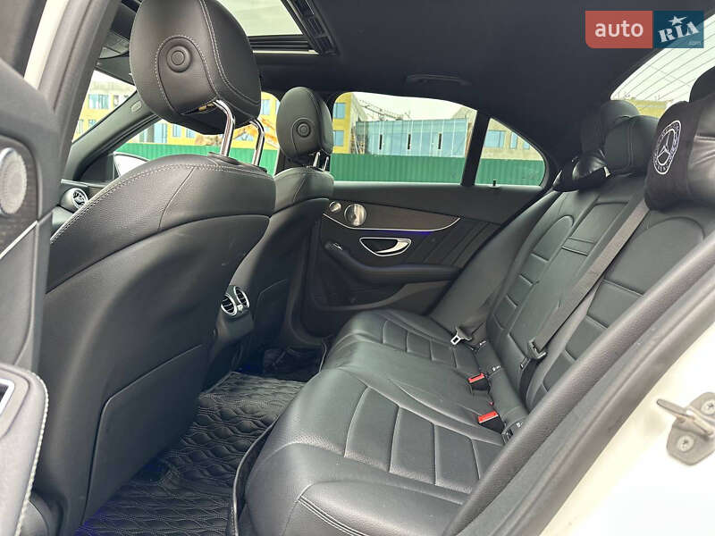 Седан Mercedes-Benz C-Class 2019 в Киеве
