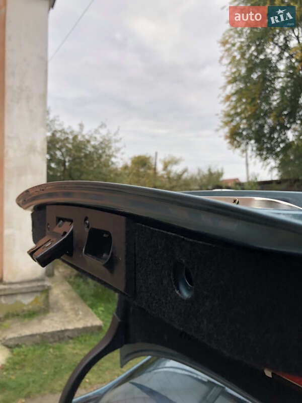 Седан Mercedes-Benz C-Class 2003 в Маневичах