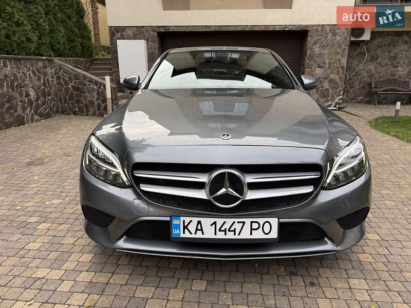 Седан Mercedes-Benz C-Class 2018 в Києві фото 15 Седан Mercedes-Benz C-Class 2018 в Києві
