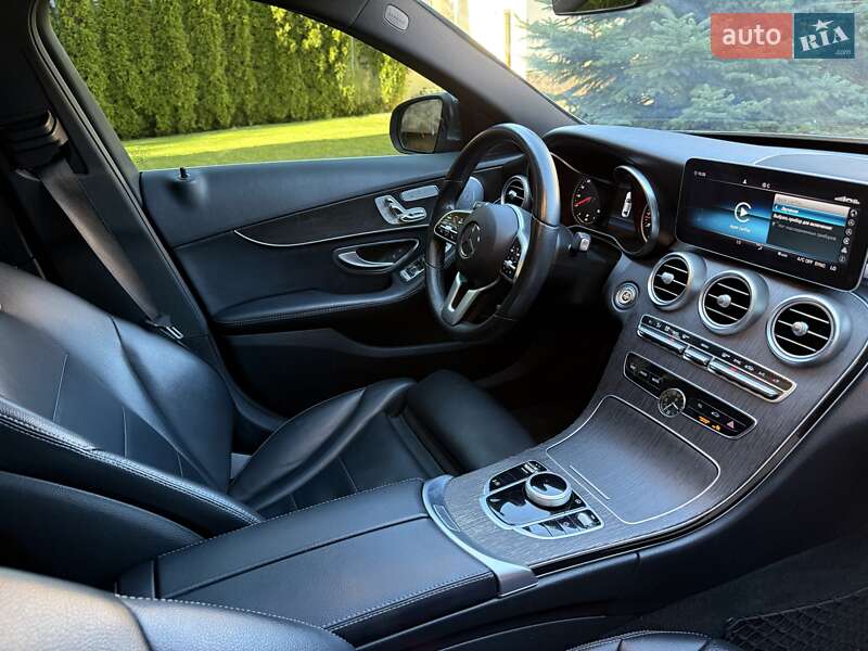 Седан Mercedes-Benz C-Class 2018 в Києві фото 41 Седан Mercedes-Benz C-Class 2018 в Києві