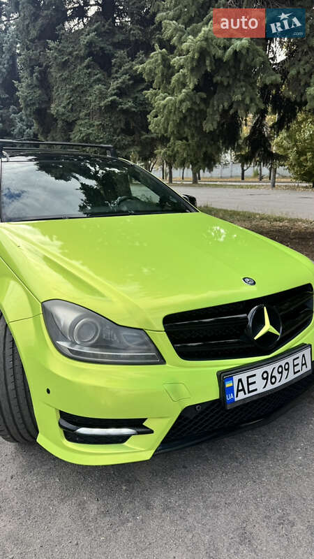 Седан Mercedes-Benz C-Class 2013 в Днепре
