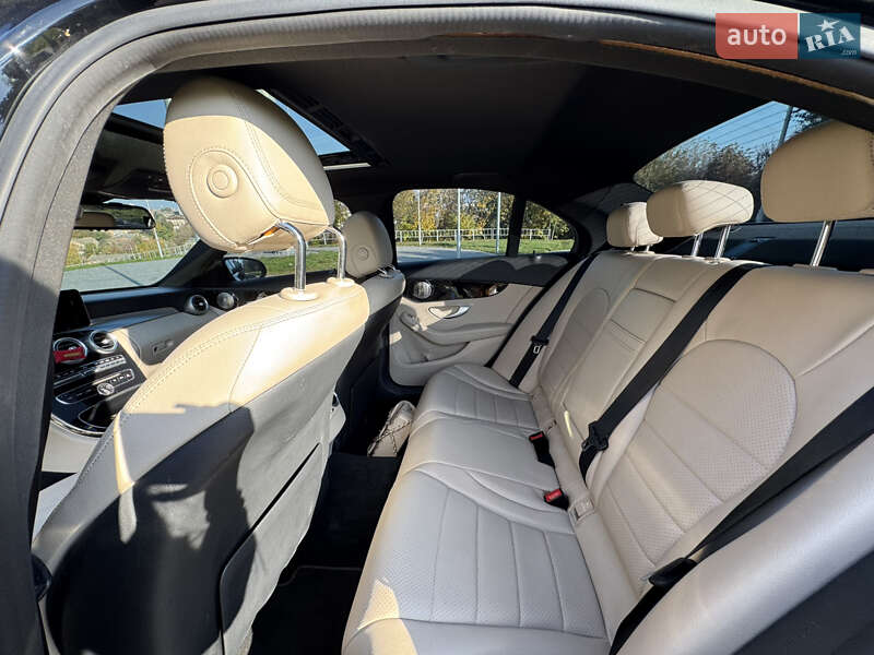 Седан Mercedes-Benz C-Class 2017 в Вінниці