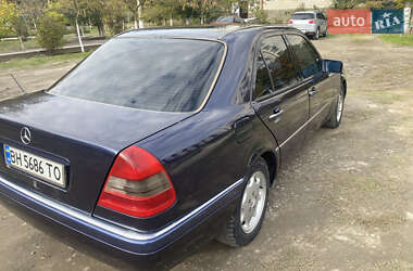 Седан Mercedes-Benz C-Class 1996 в  фото 8 Седан Mercedes-Benz C-Class 1996 в