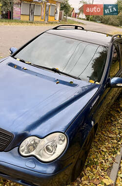 Универсал Mercedes-Benz C-Class 2002 в  фото 5 Универсал Mercedes-Benz C-Class 2002 в