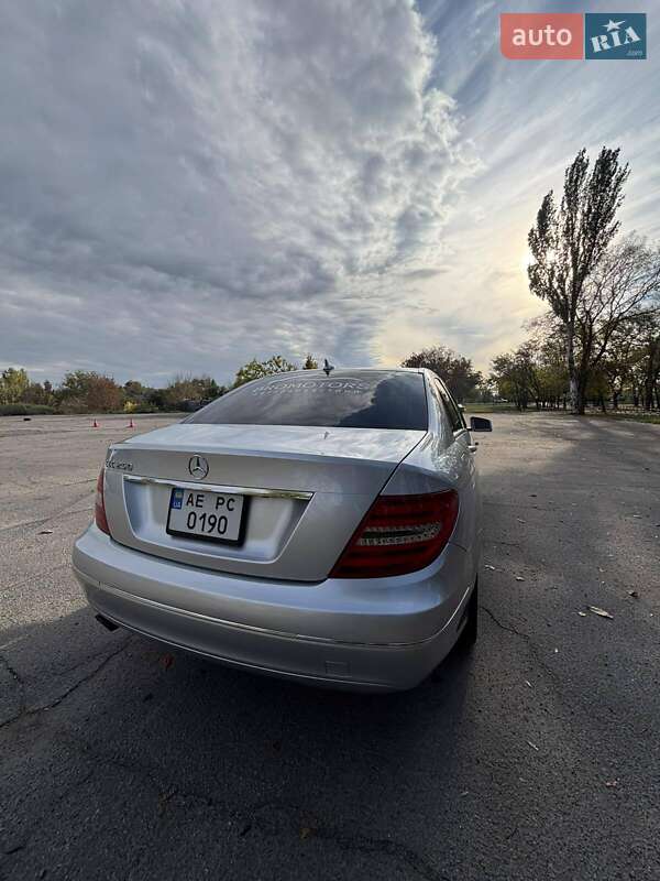 Седан Mercedes-Benz C-Class 2013 в Павлограде